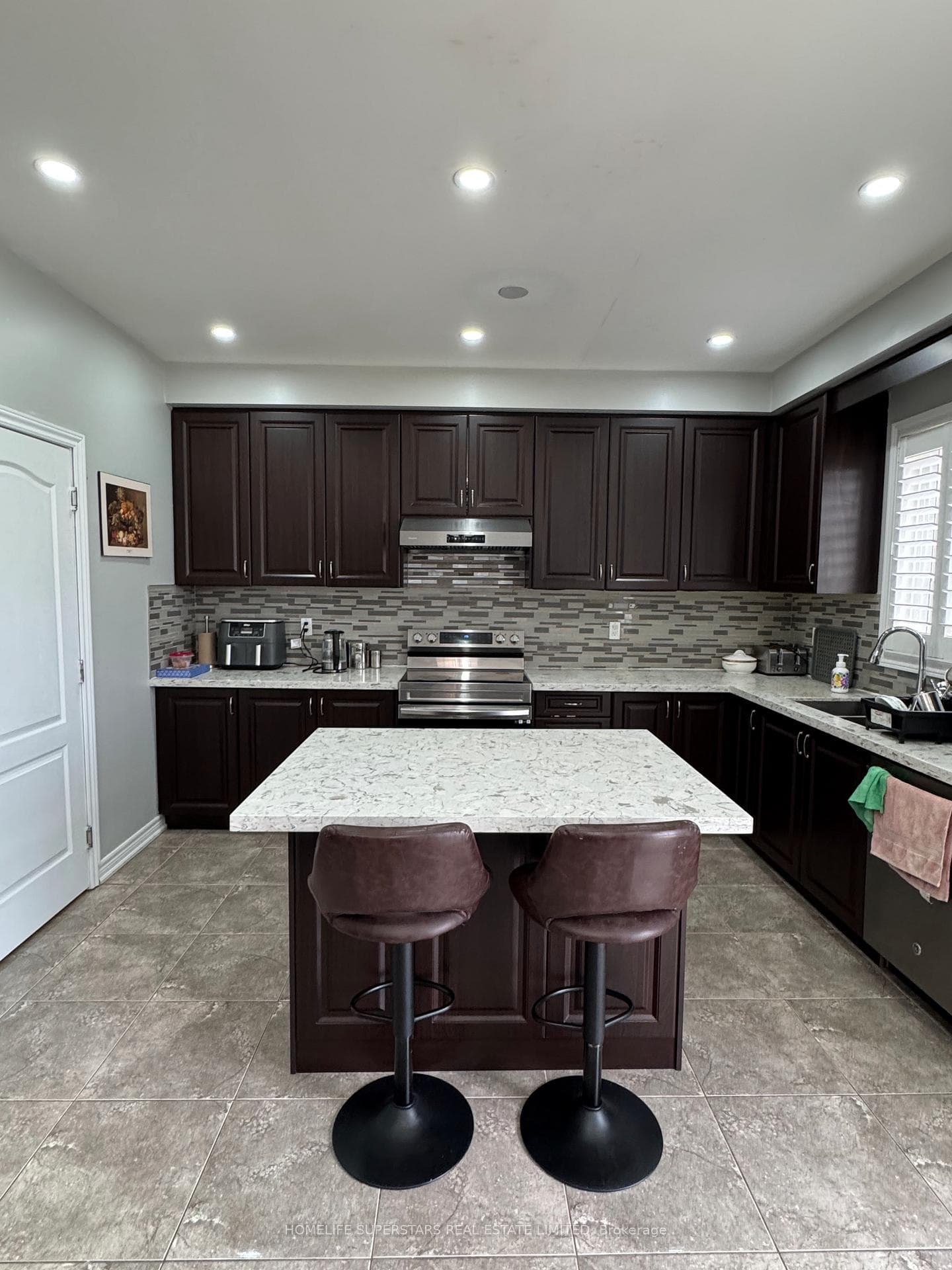 126 Martin Byrne Drive photo 16
