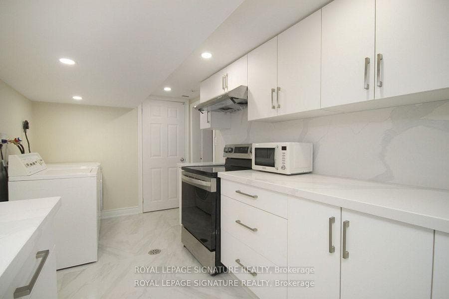 173 Cottonwood Drive Unit Basement photo 4
