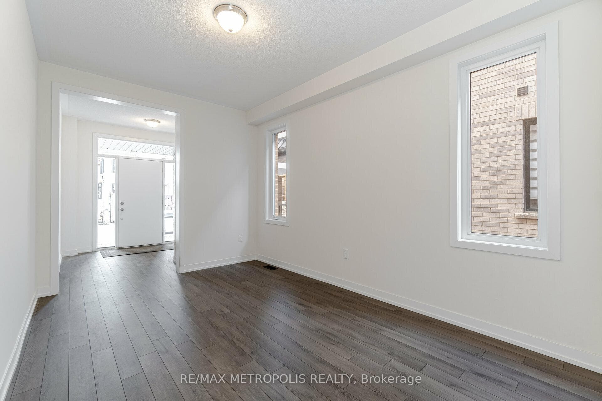 1440 Rose Way photo 6