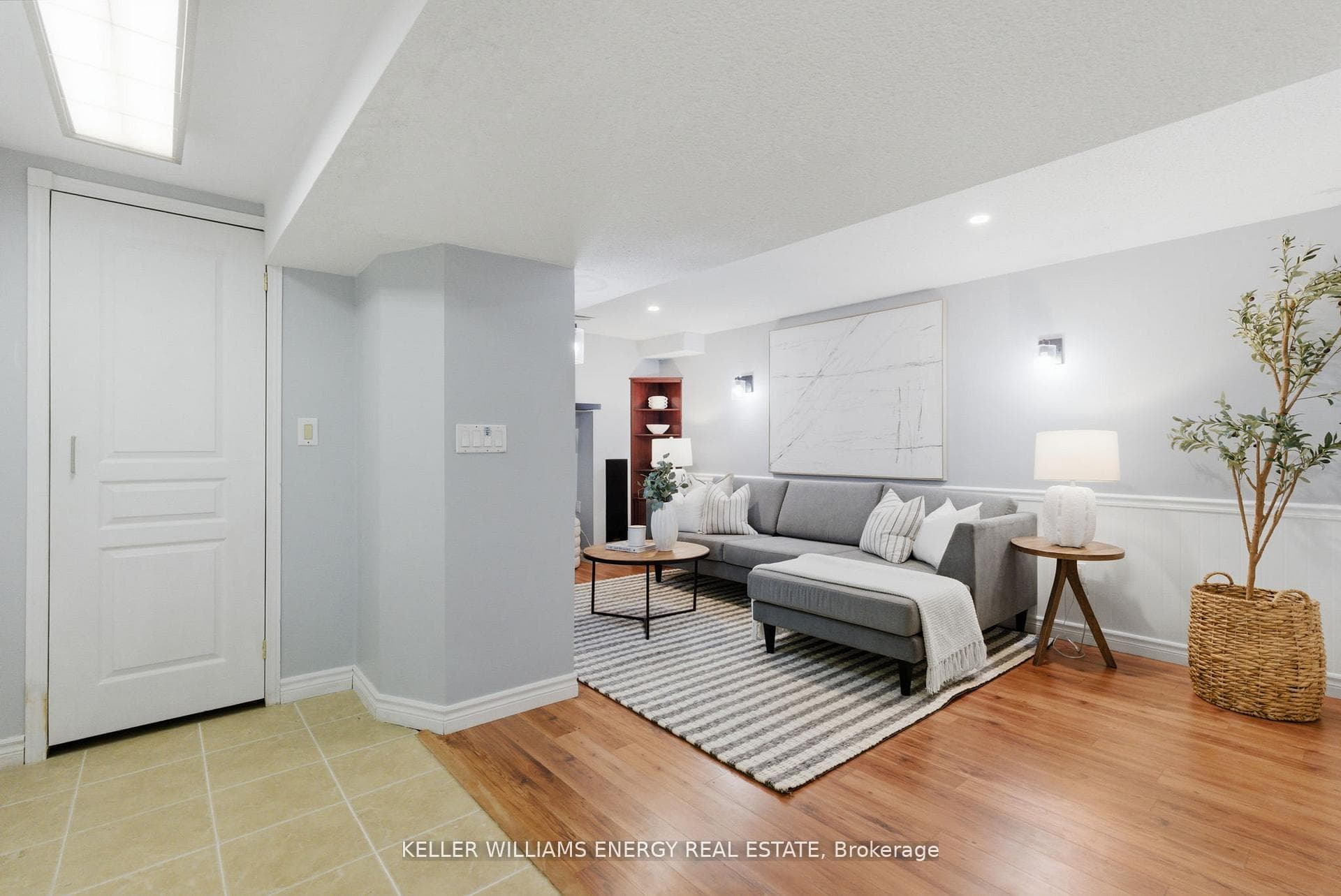 332 Elgin Street photo 26
