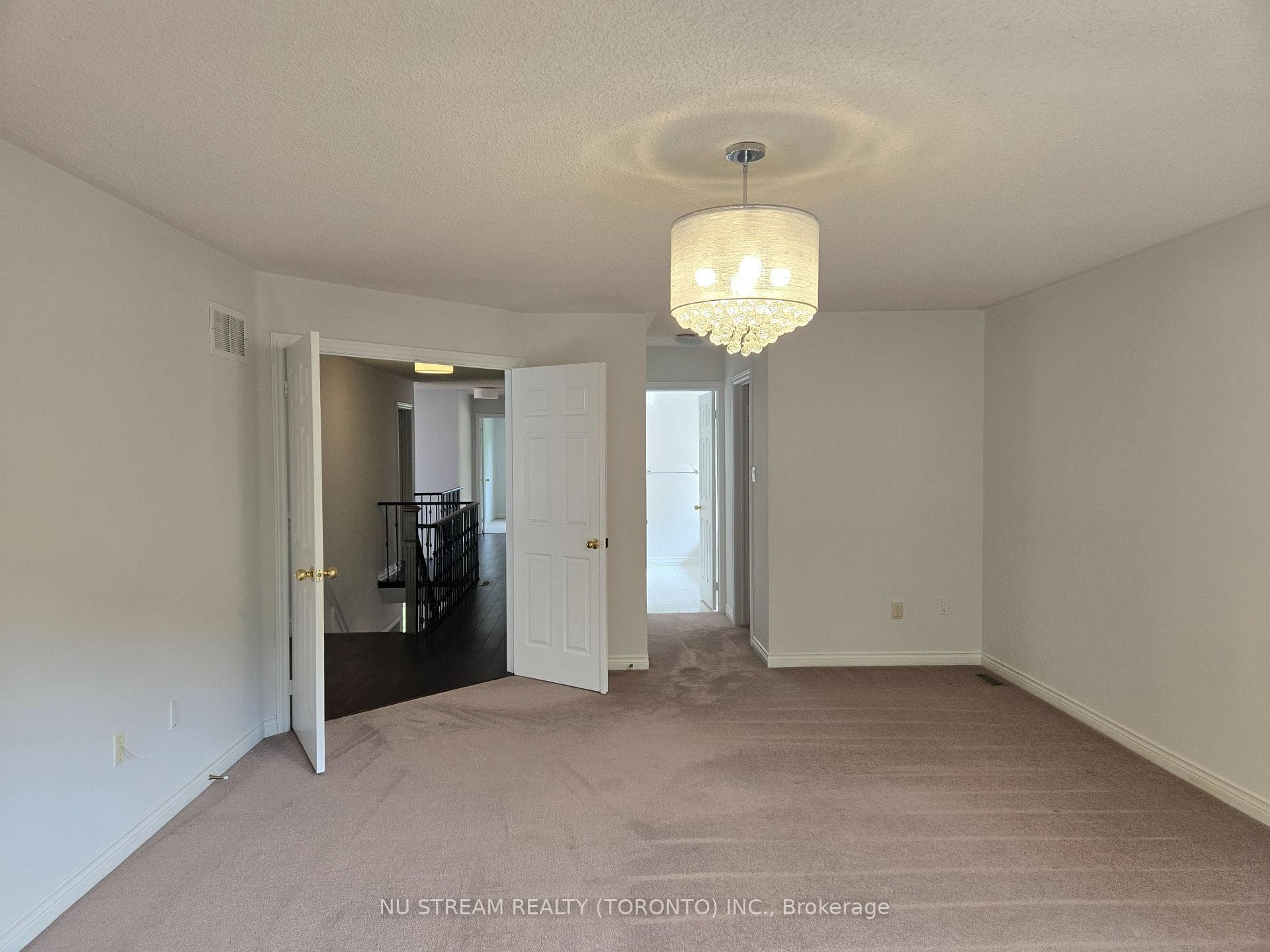 50 Deerglen Terrace photo 10