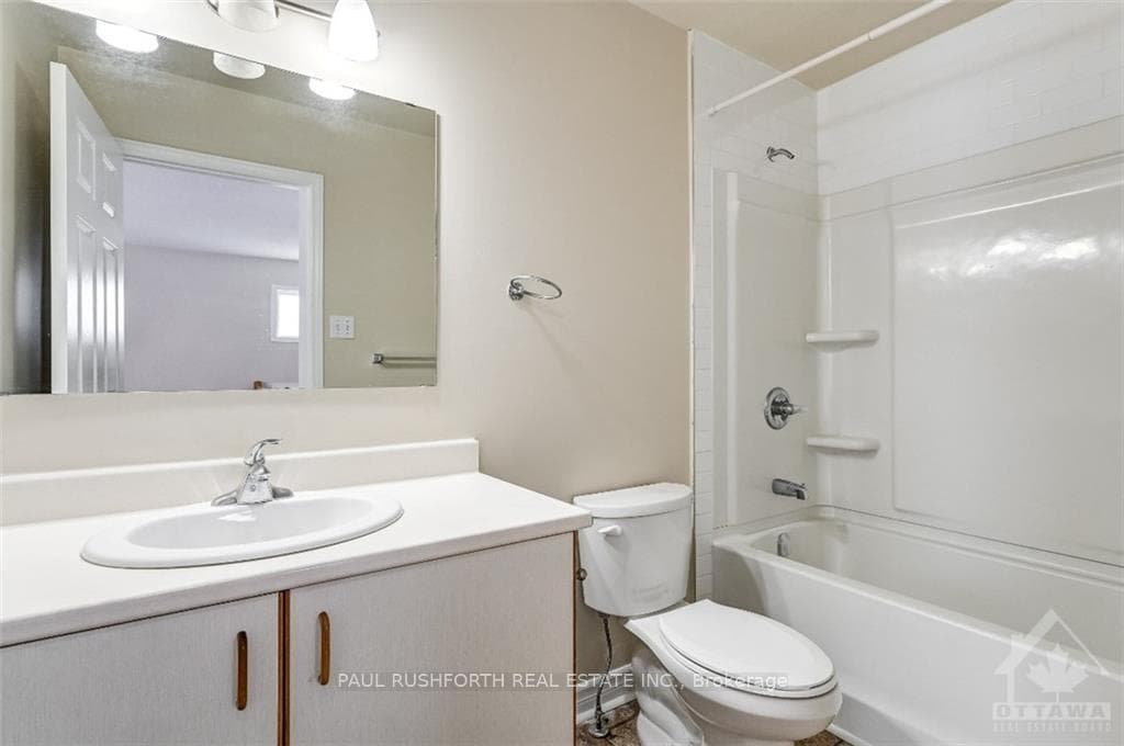 929 DONALD Street photo 17