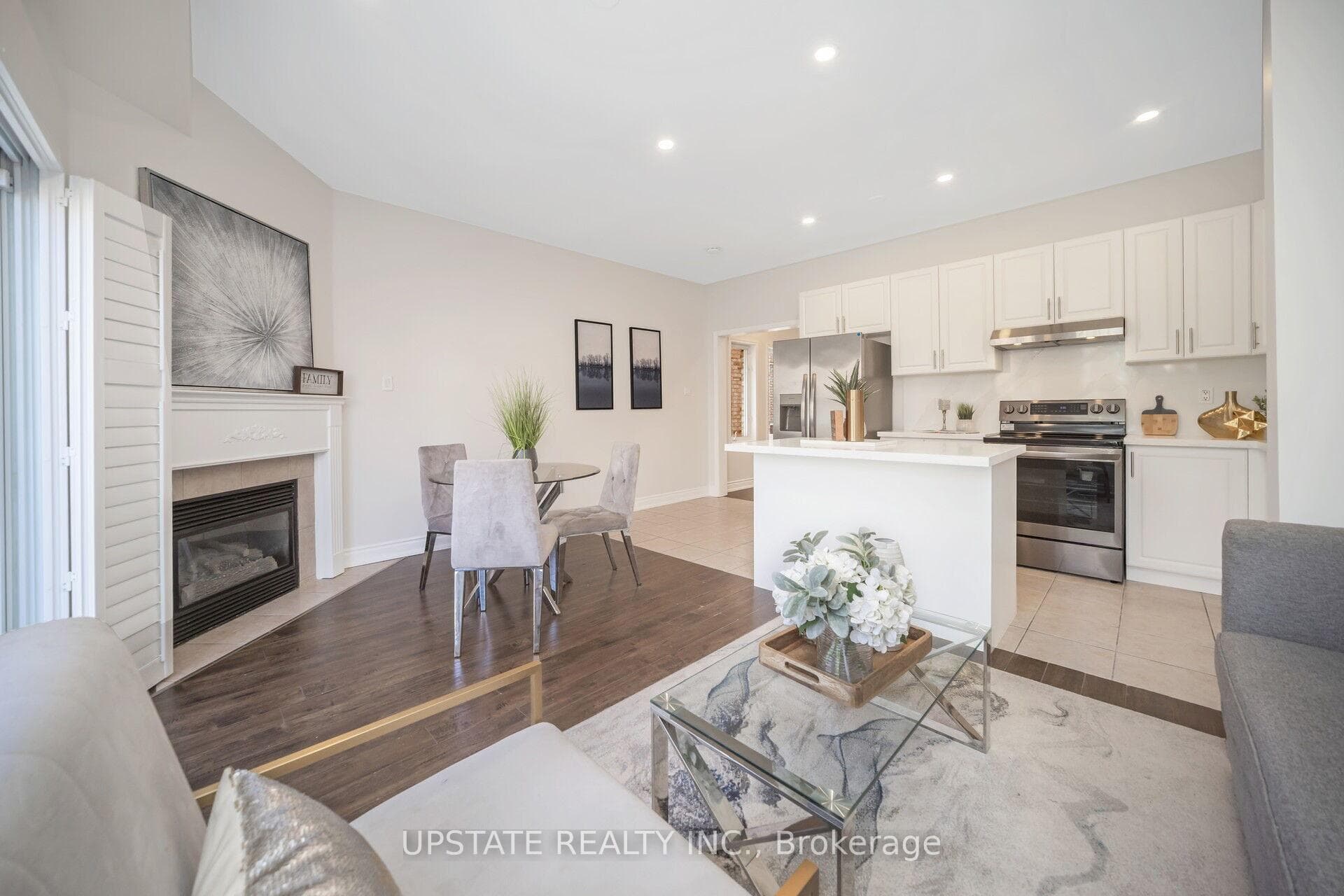 6563 Song Bird Crescent photo 16