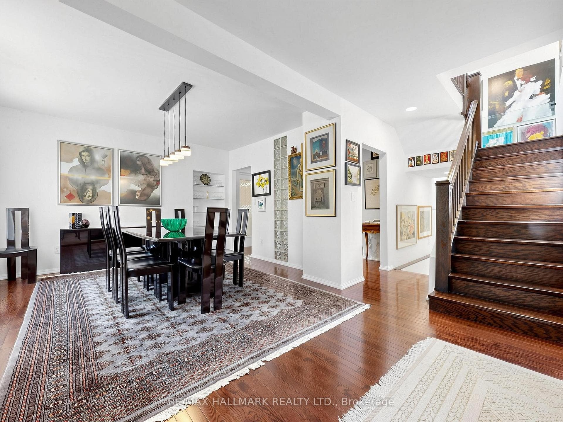 63 St Clements Avenue photo 9