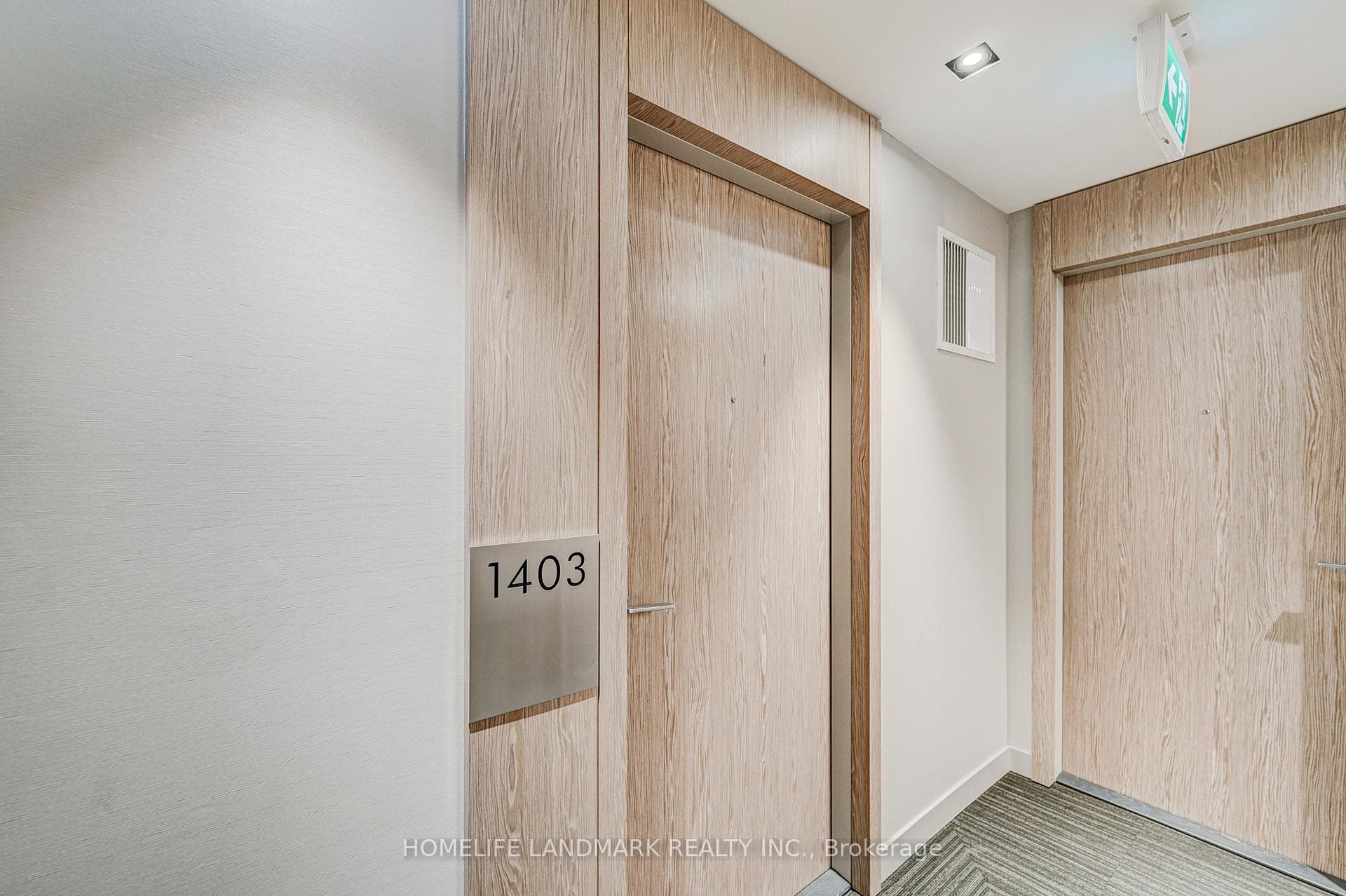 215 Queen Street Unit 1403 photo 5