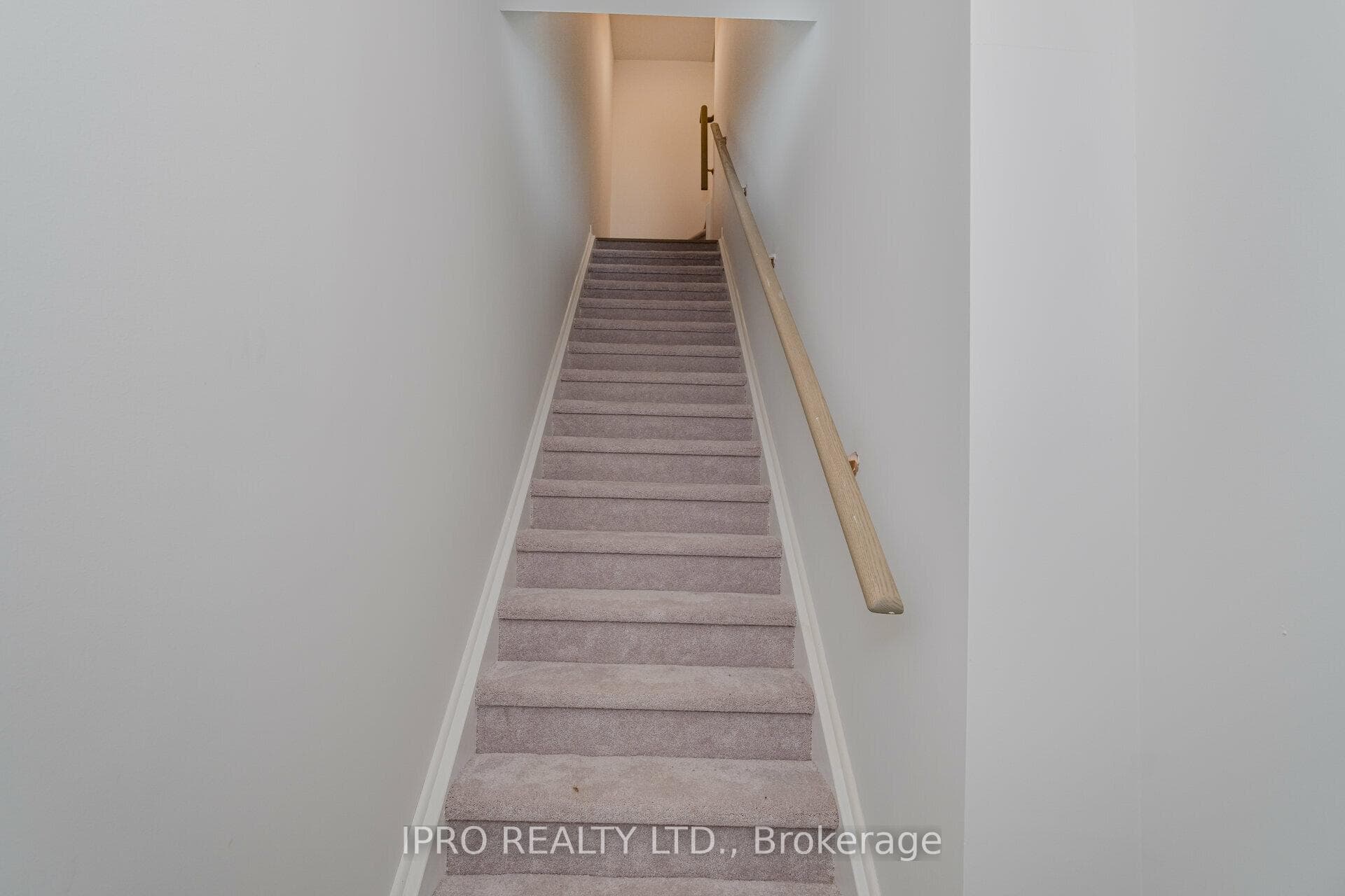 3425 Ridgeway Drive Unit 20 photo 3