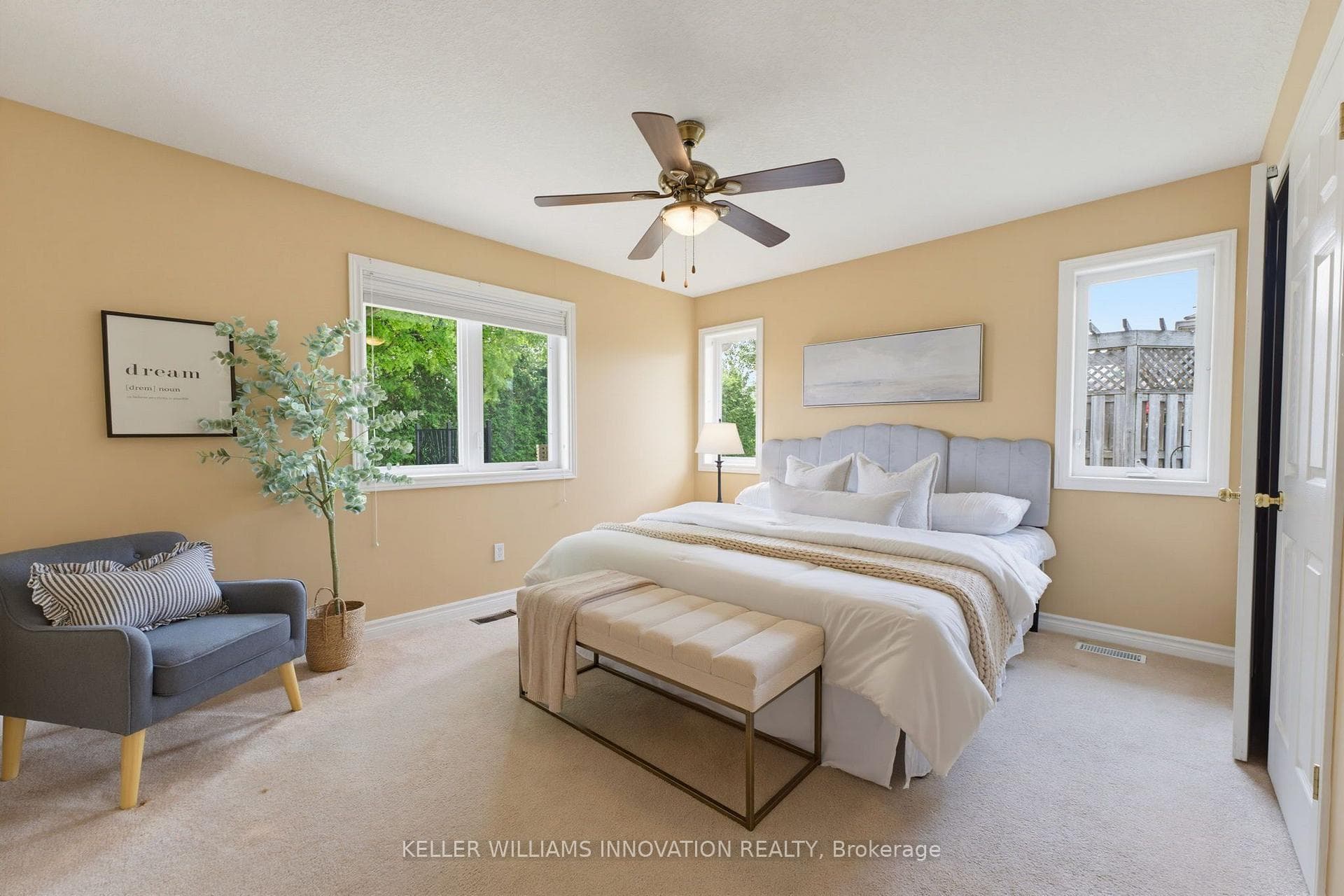 906 Baker Avenue photo 4