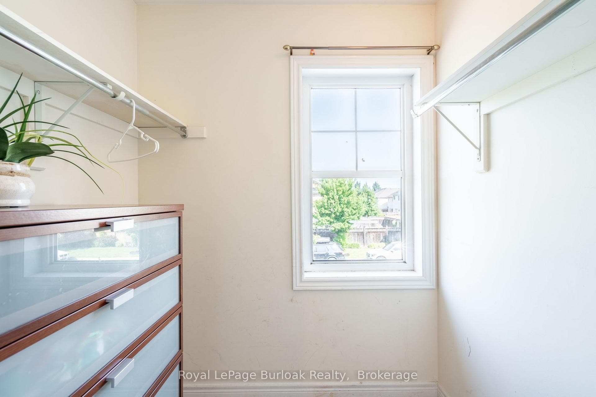 63 Fiddlehead Crescent photo 20