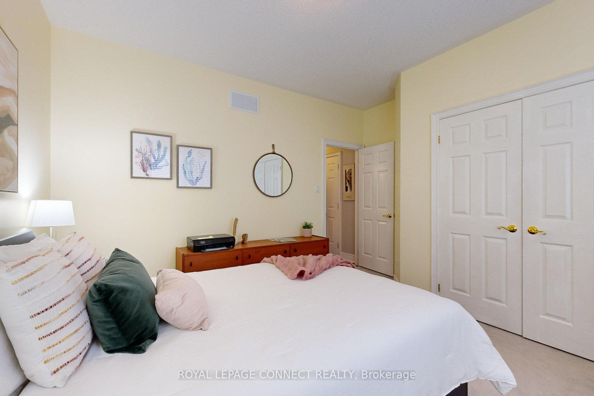 11 Genes Landing Court photo 28