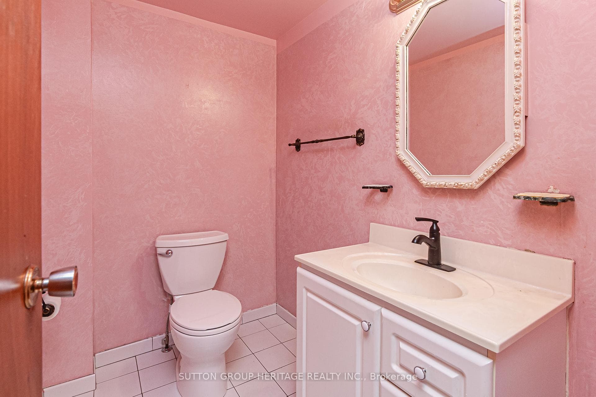 2 Piece Bathroom