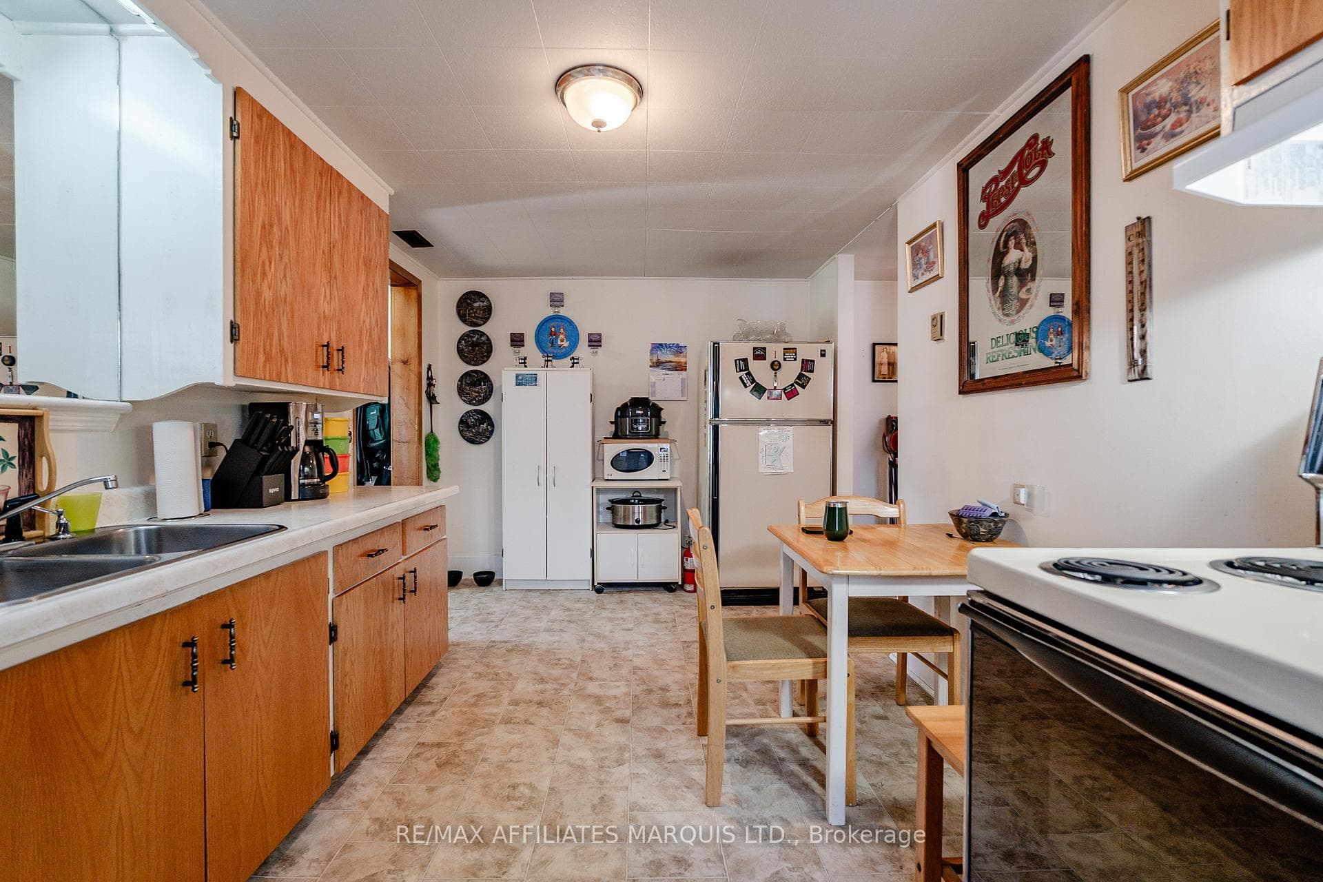 311 Sixth Street photo 27