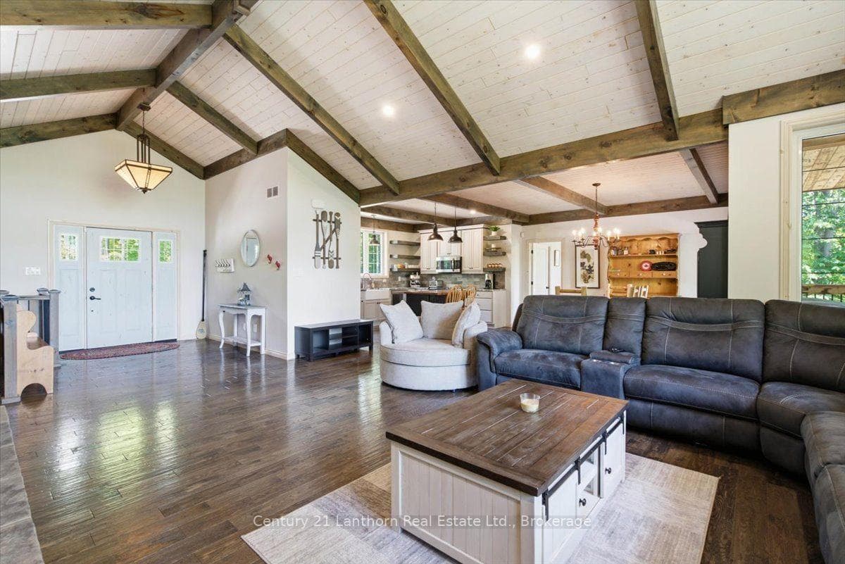 673 Lahey Road photo 13