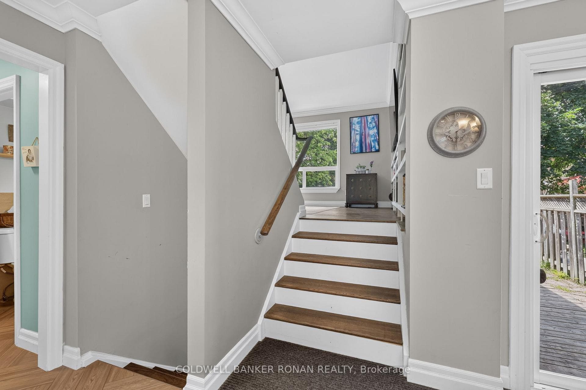 92 Daniele Avenue photo 16