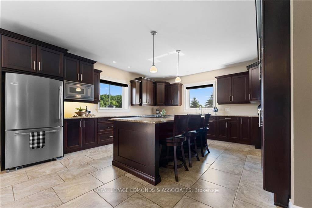 749 CHENAUX Road photo 11