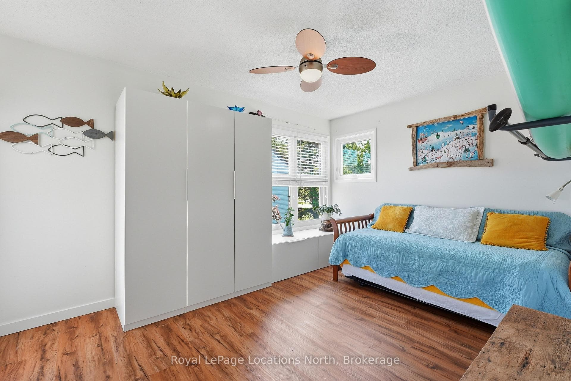 2nd bedroom