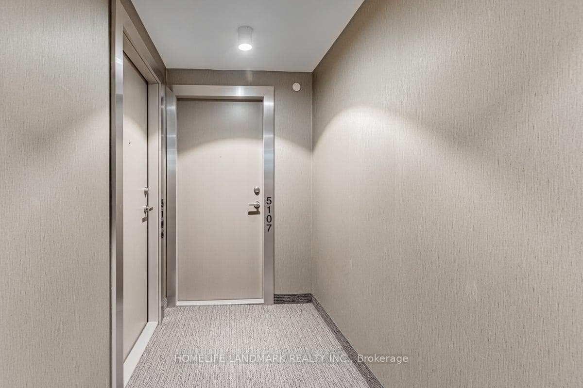 88 Harbour Street Unit 5107 photo 2