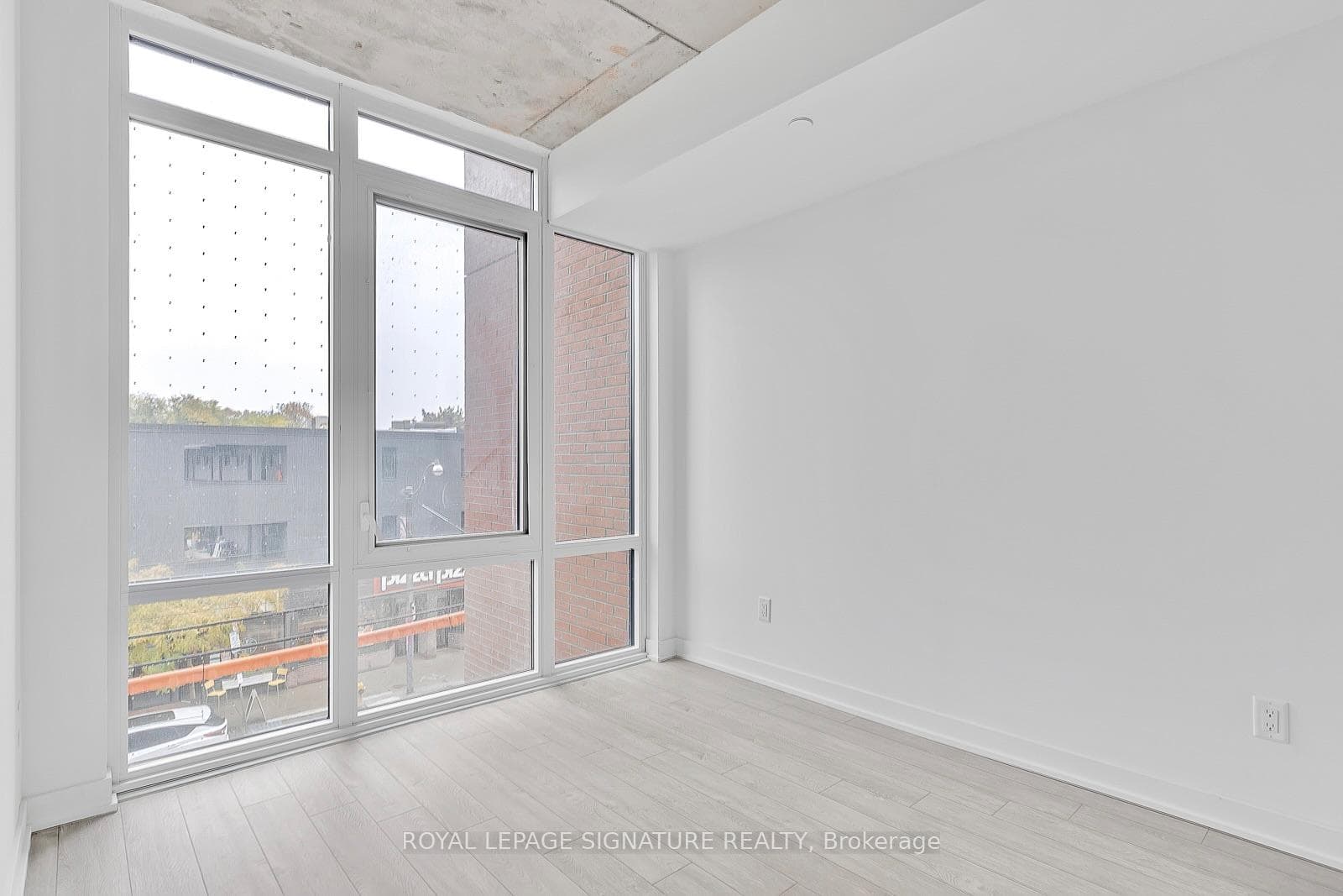 665 Queen Street Unit 221 photo 7