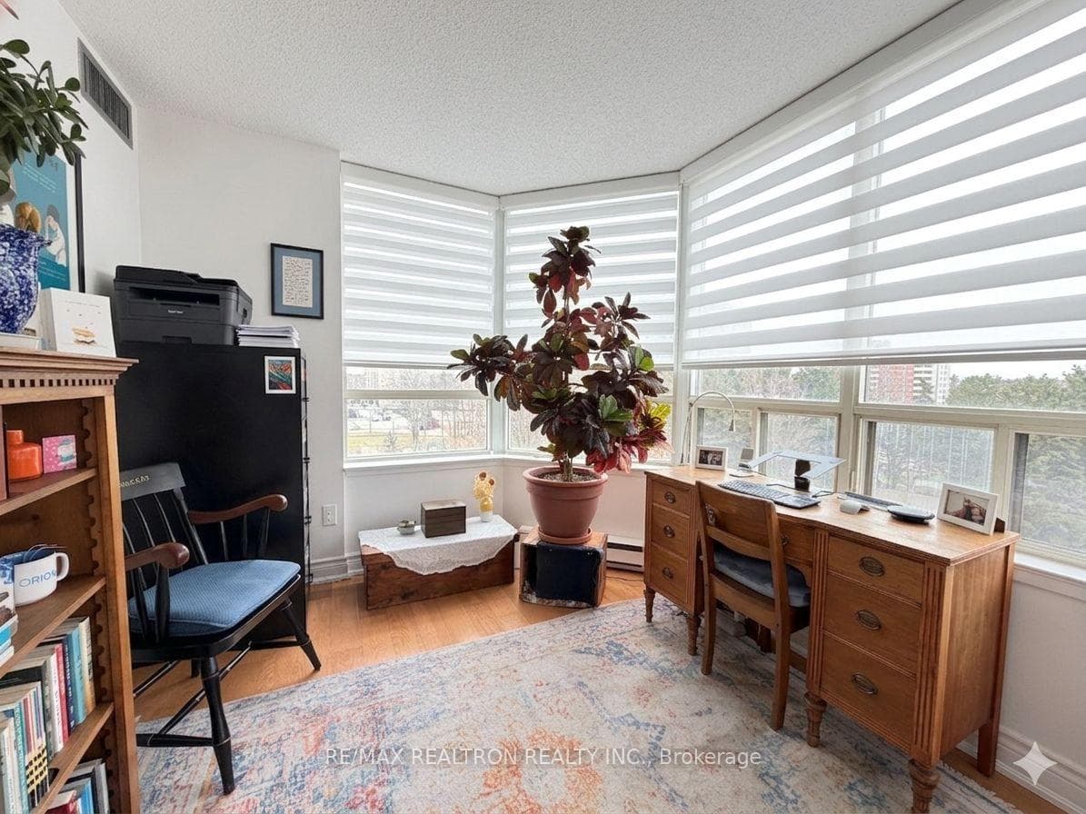 10 Torresdale Avenue Unit 404 photo 11