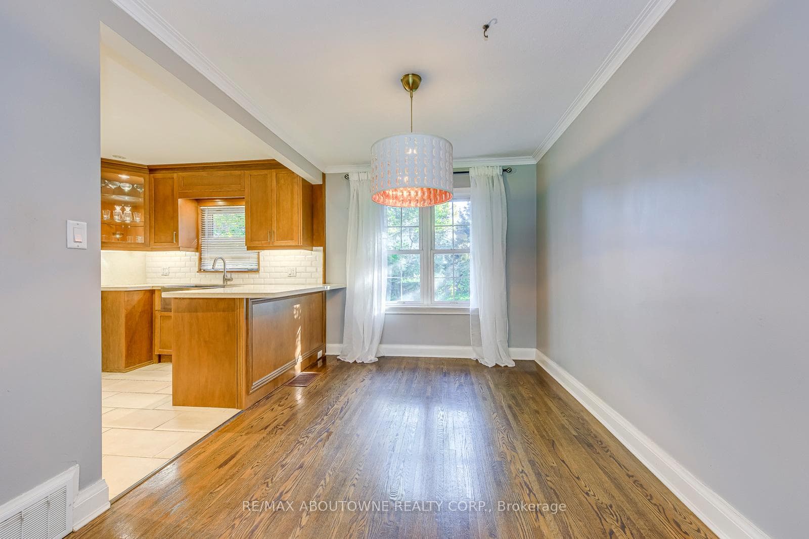 3 Glenn Murray Drive photo 8