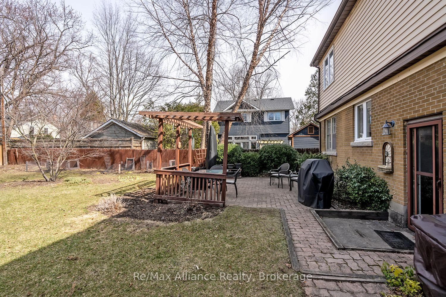 283 Spruce Street photo 35