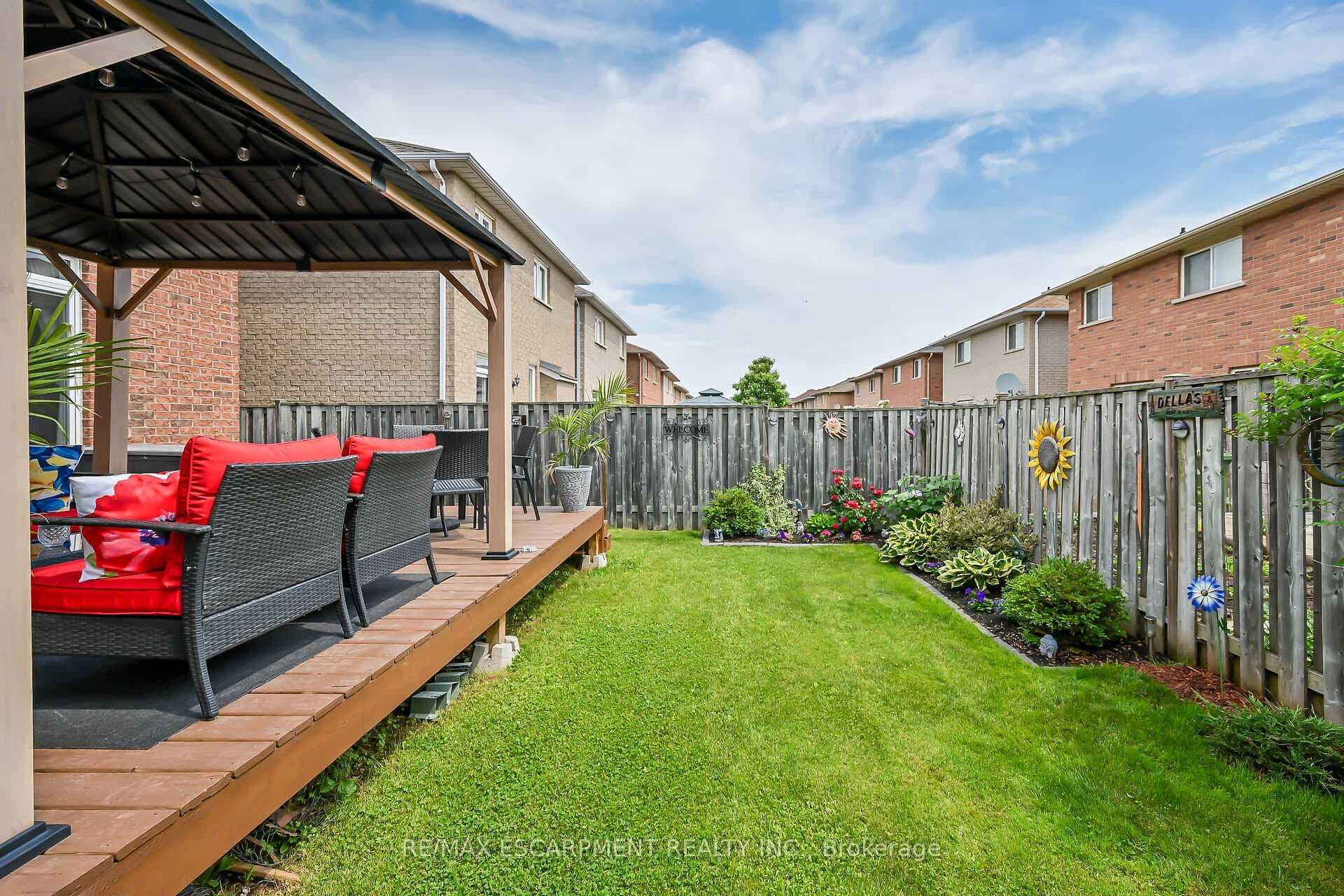 28 Titan Drive photo 39
