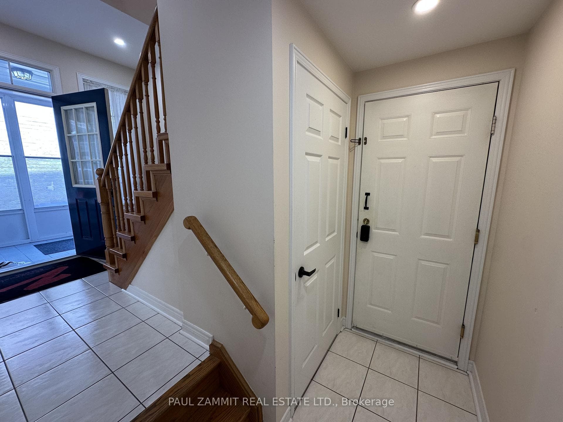 103 Scoville Square photo 12