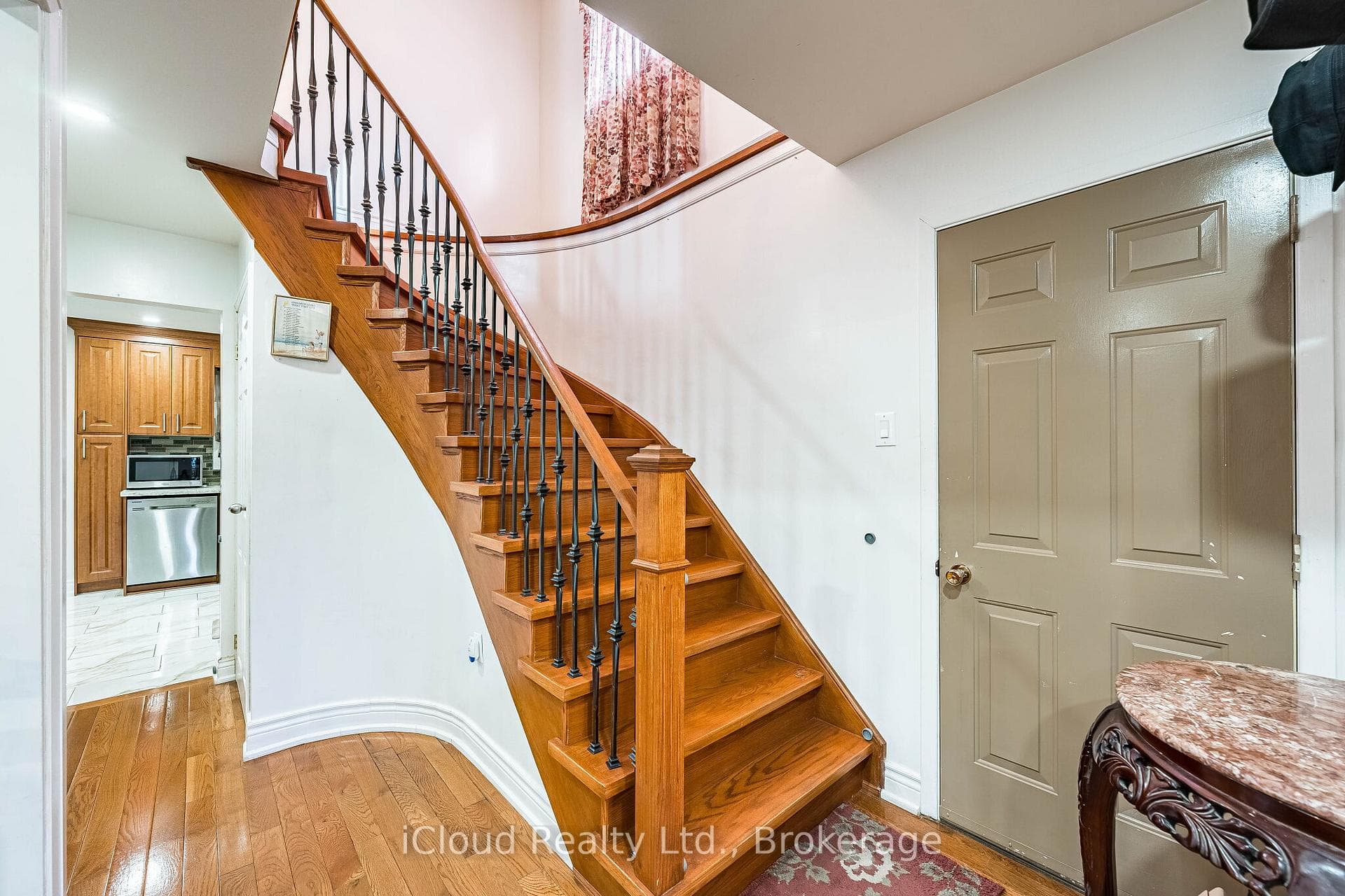 135 Autumn Glen Circle photo 17