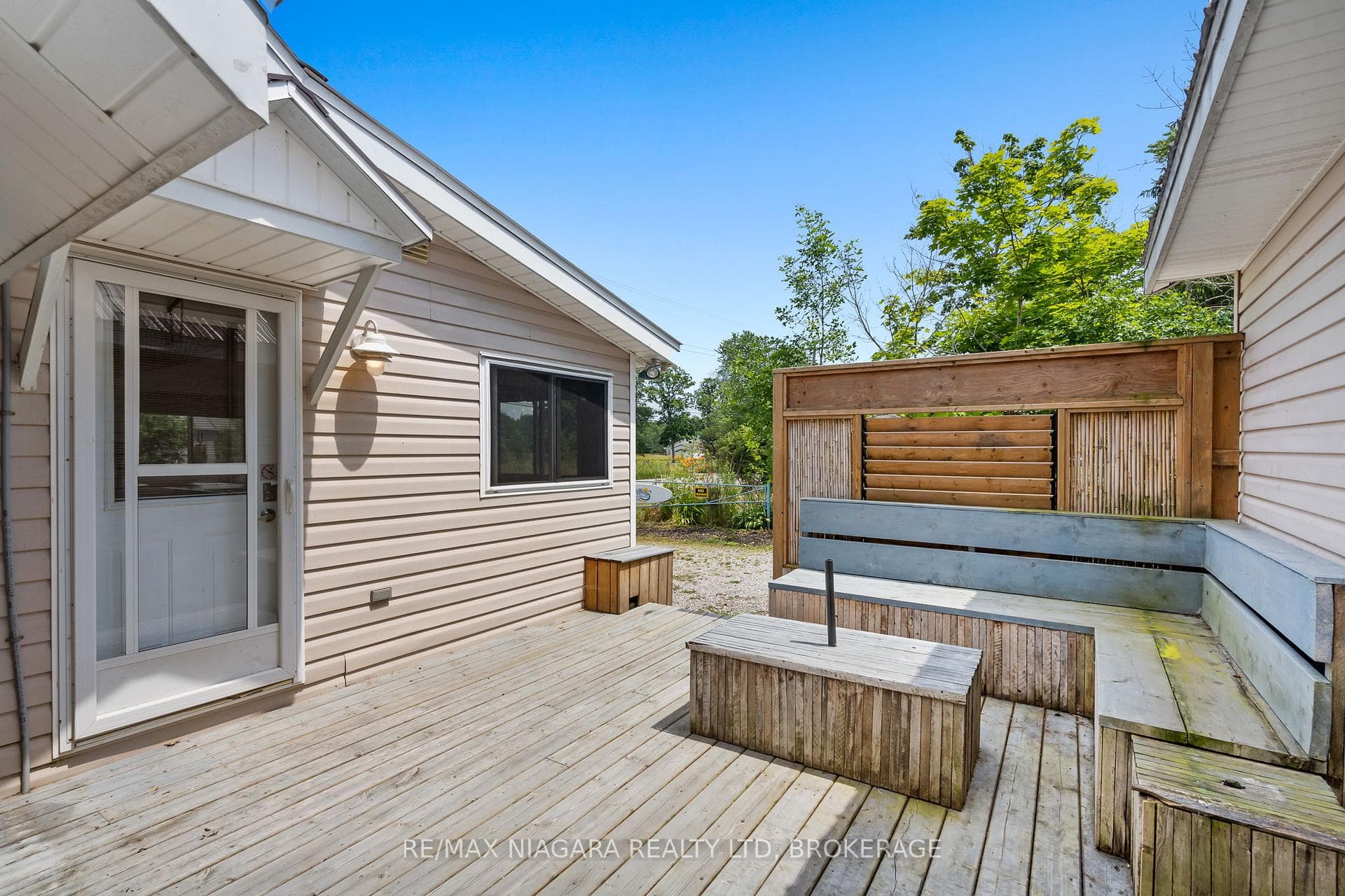 12343 Lakeshore Road photo 6