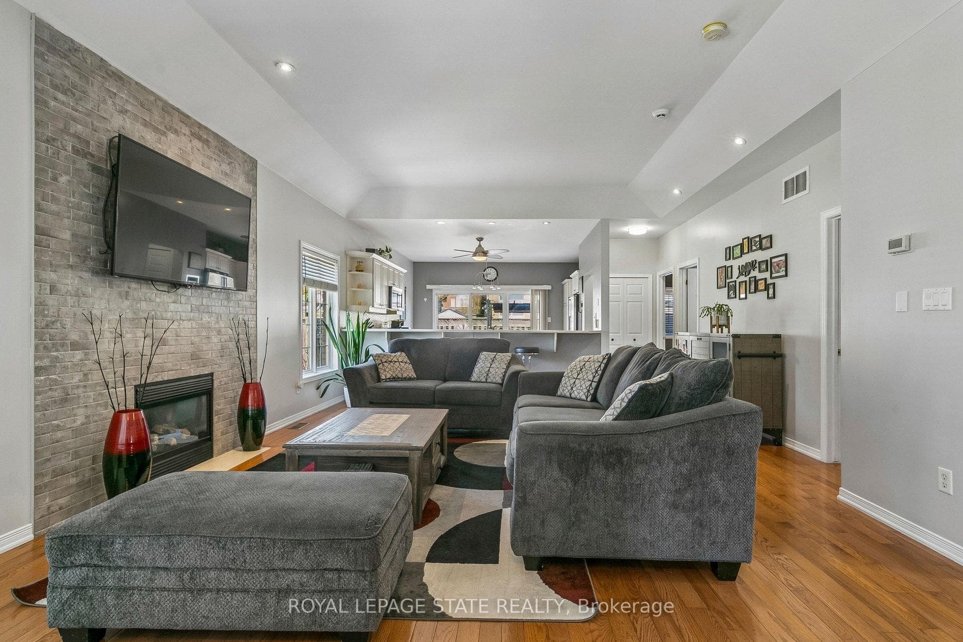 55 Chesley Street photo 9
