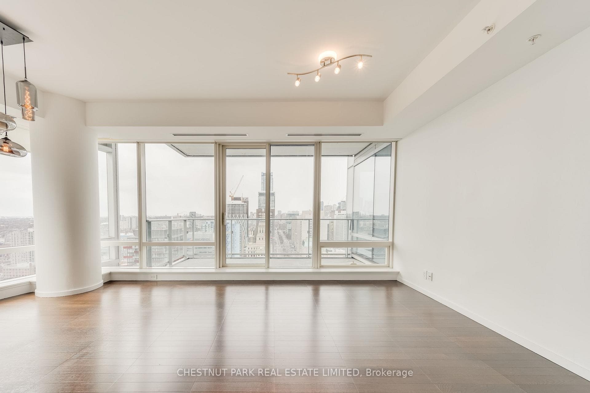 180 University Avenue Unit 3205 photo 11