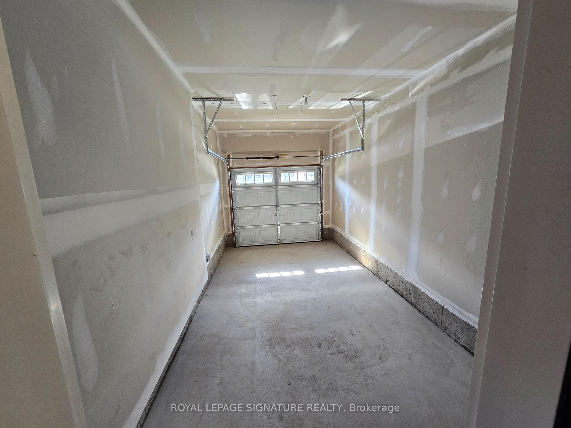 32 Starboard Crescent photo 14