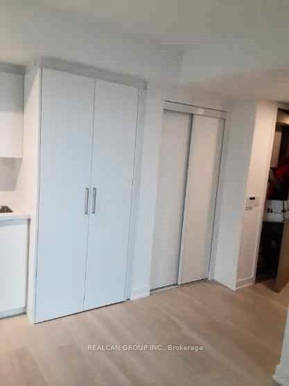 30 Tretti Way Unit 423 photo 6