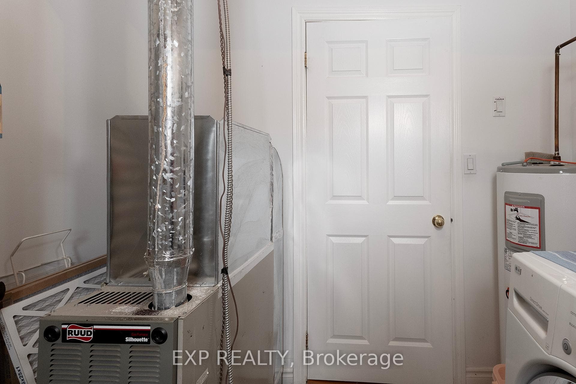 141 Dyer Street photo 25