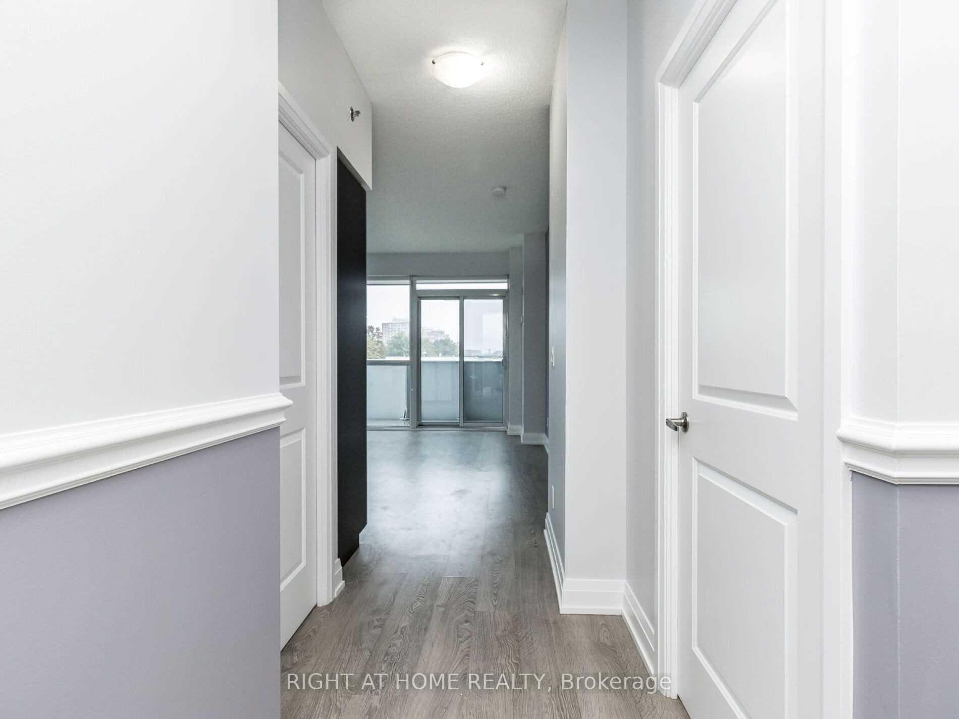 65 Speers Road Unit 203 photo 5