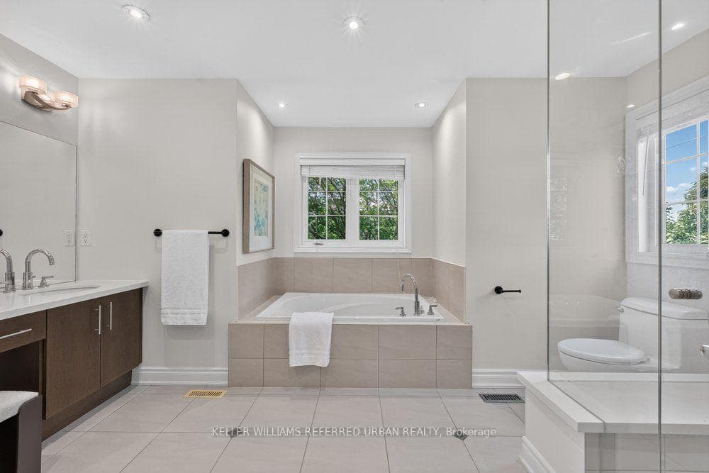 233 Finch Avenue photo 36