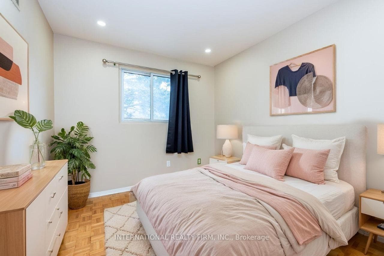 6855 Glen Erin Drive Unit 15 photo 10