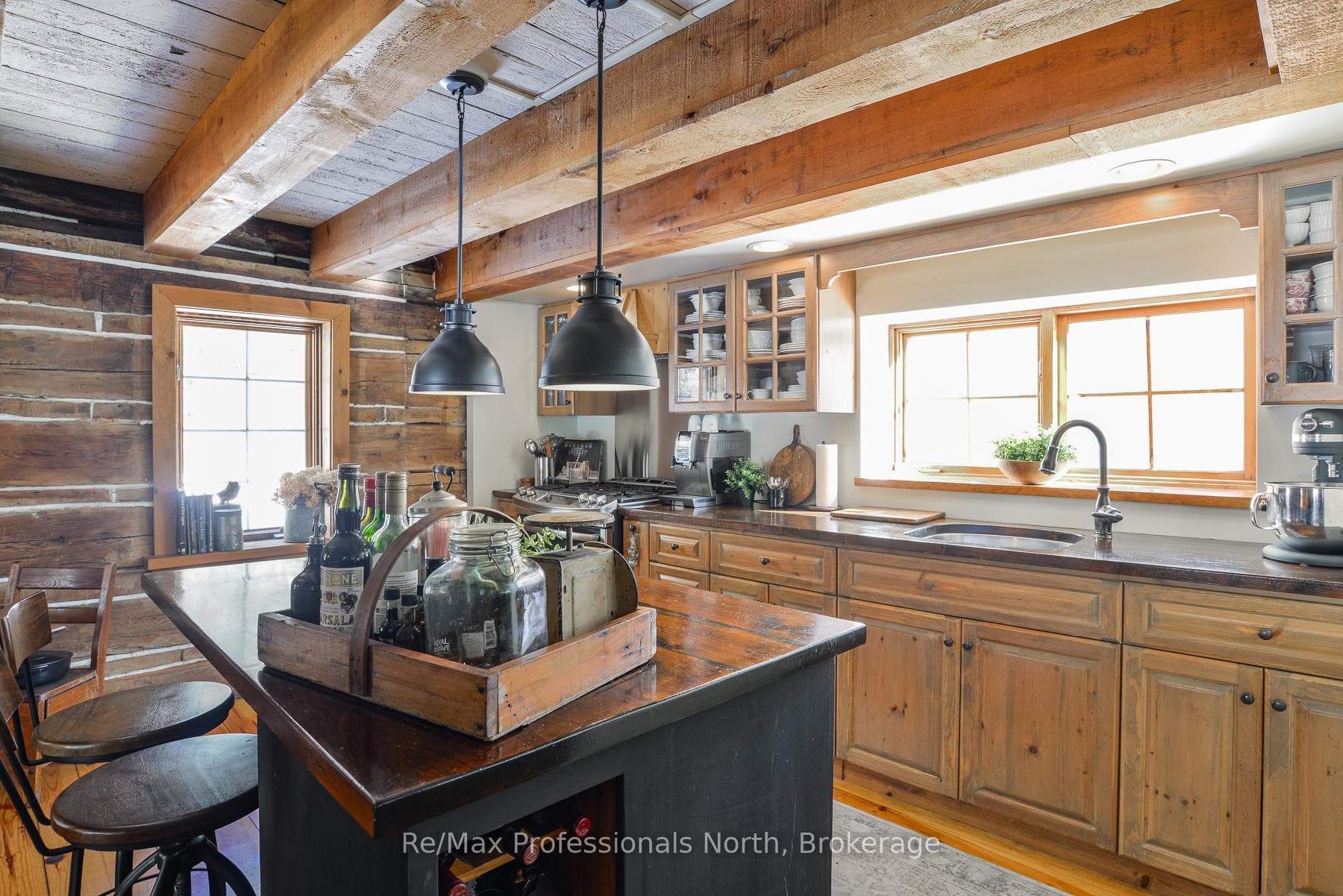 Beautiful working kitchen