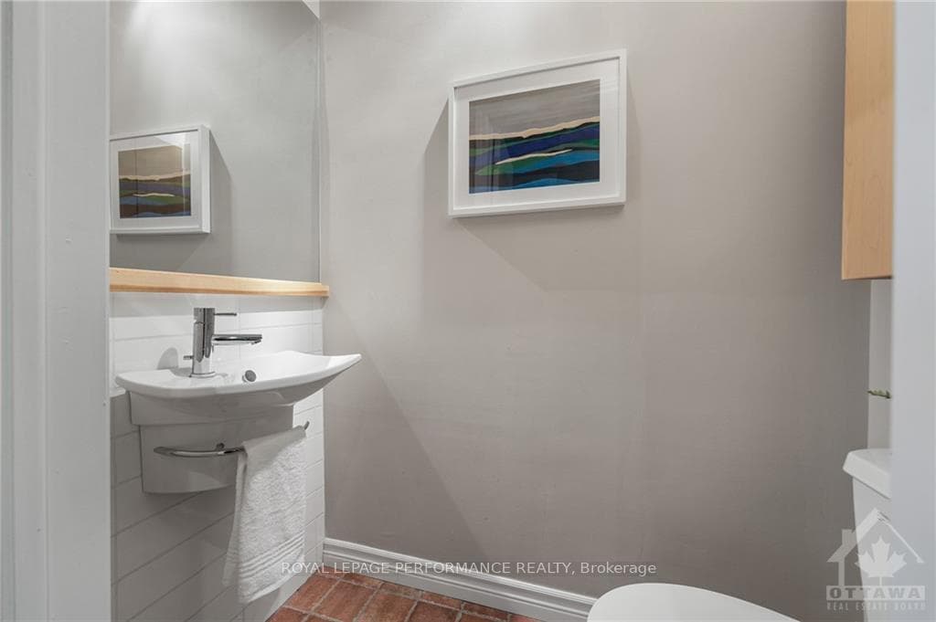 95 BEECH Street Unit 101 photo 23