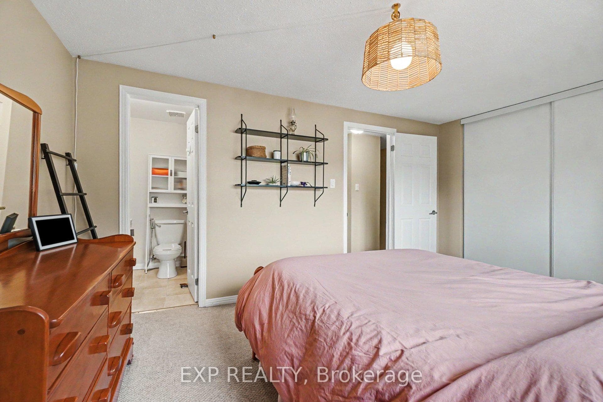2030 Kelden Crescent Unit 35 photo 16