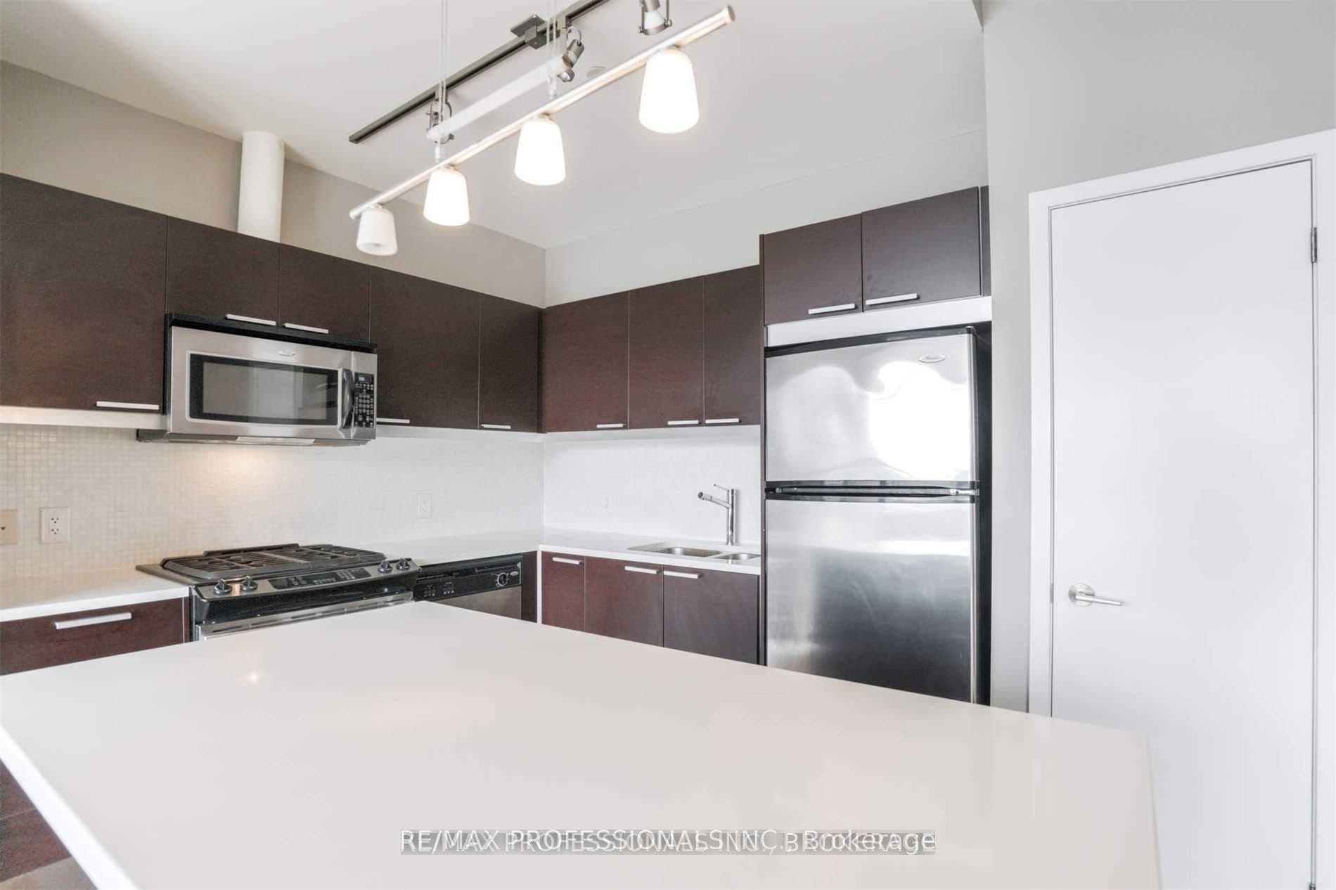 25 Oxley Street Unit 1402 photo 9