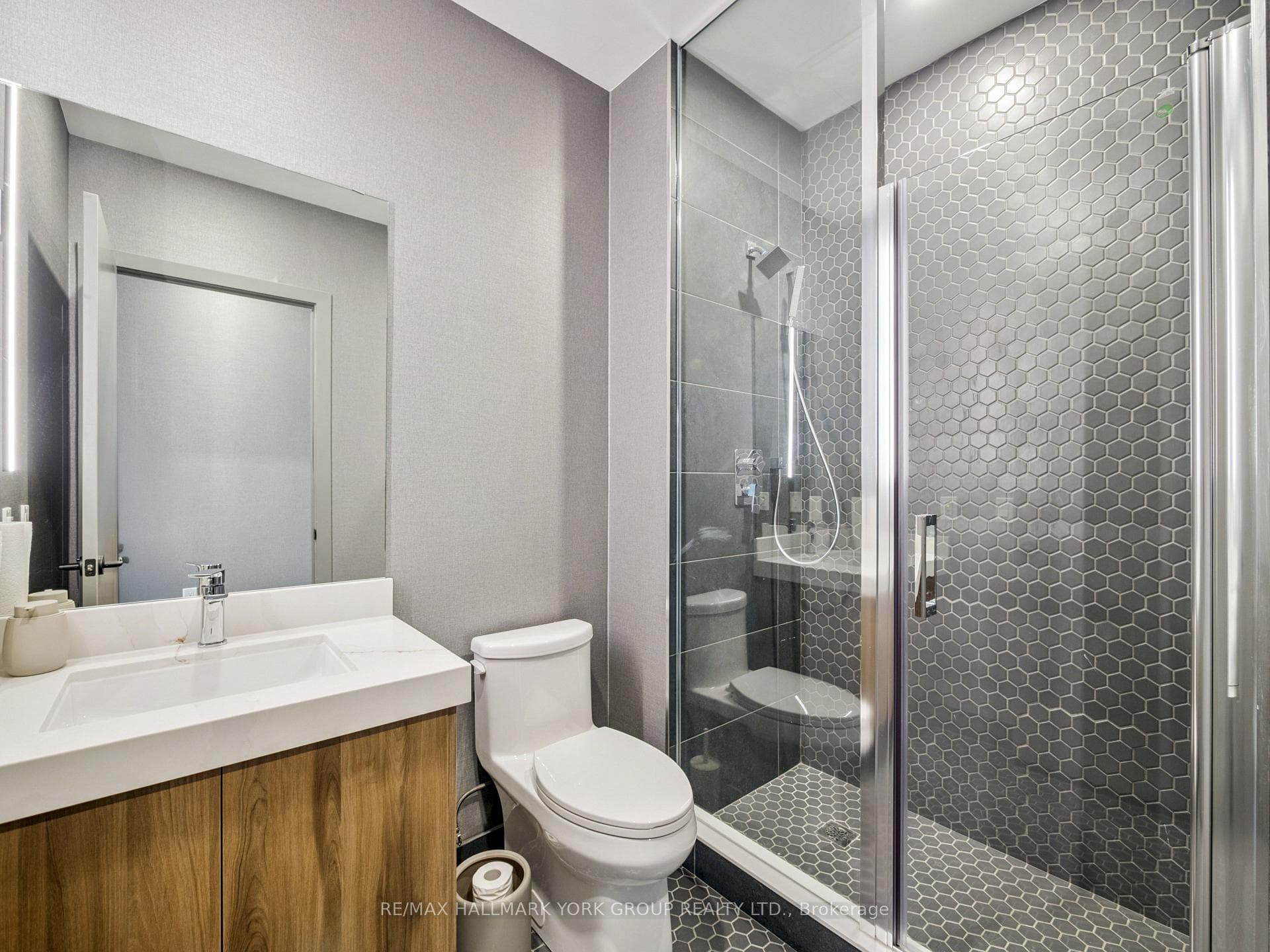 2075 King Road Unit 104 photo 30