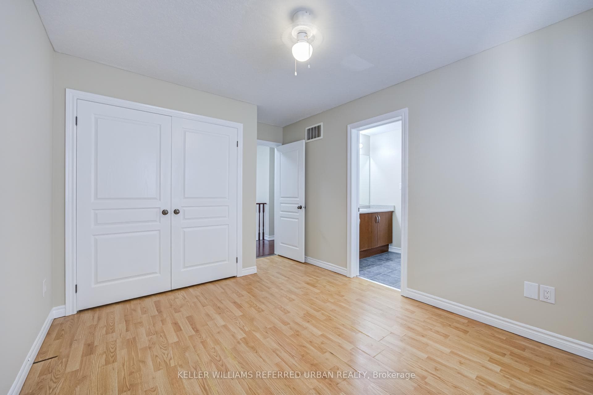 141 Whitwell Way photo 33