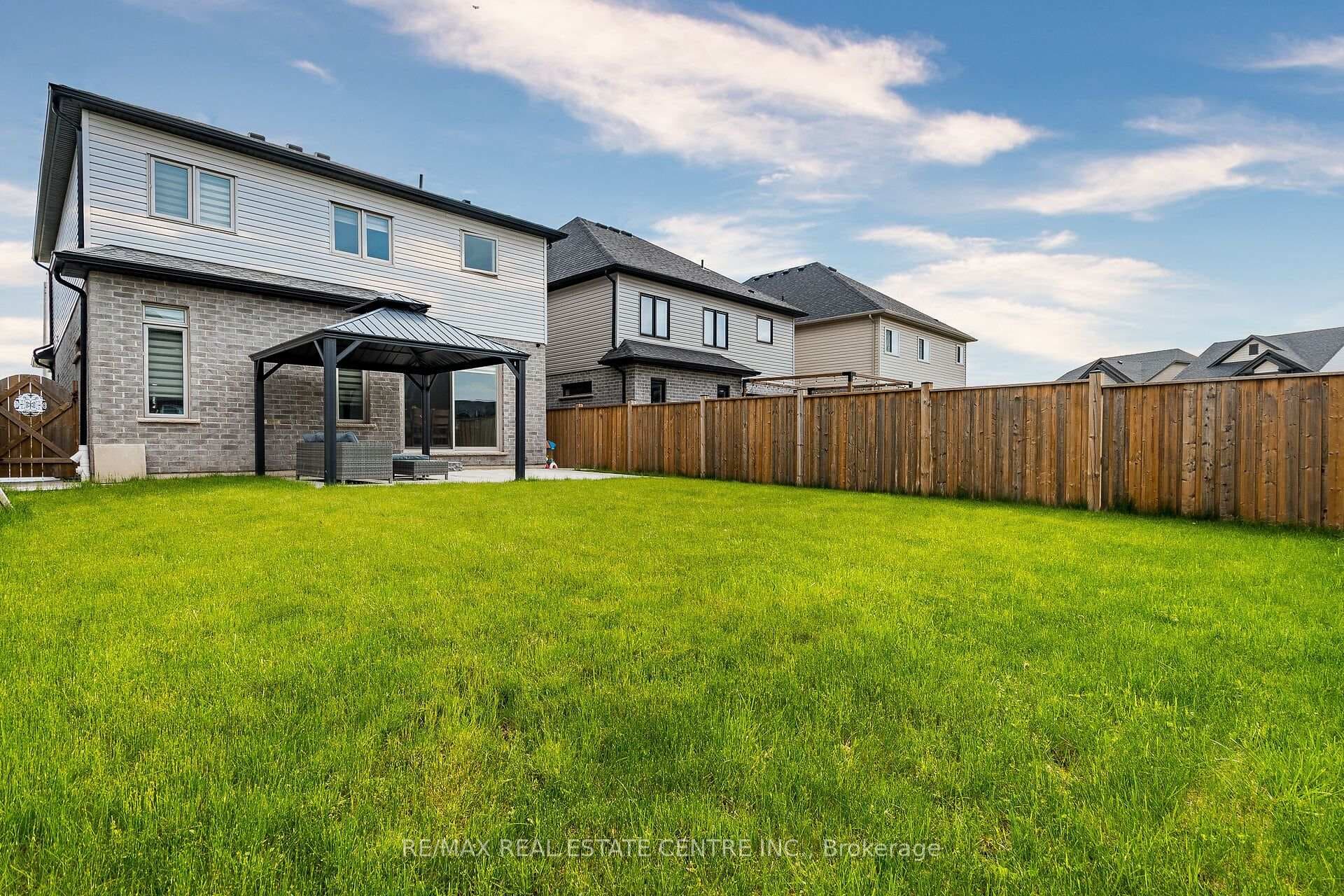 19 Beauchamp Drive photo 36