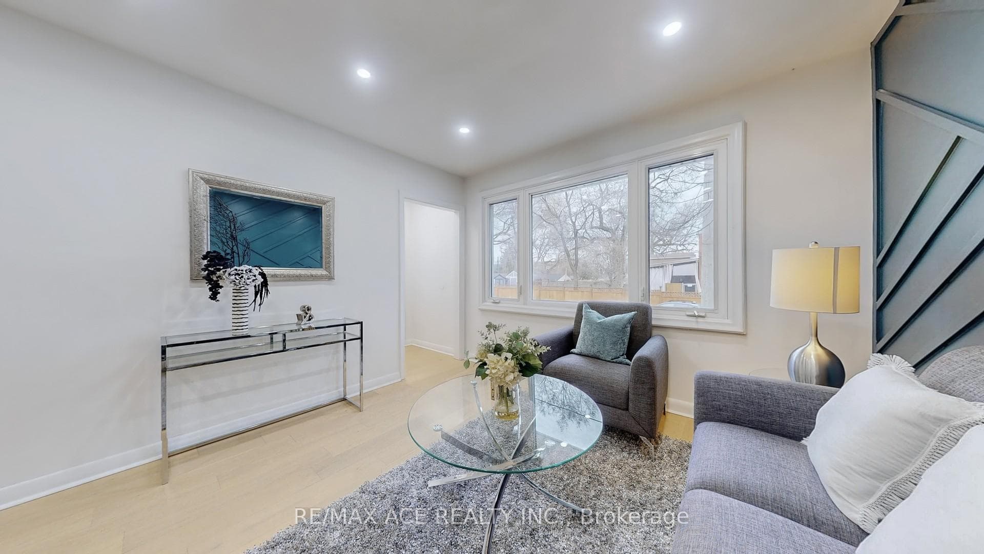 102 Newport Avenue photo 8