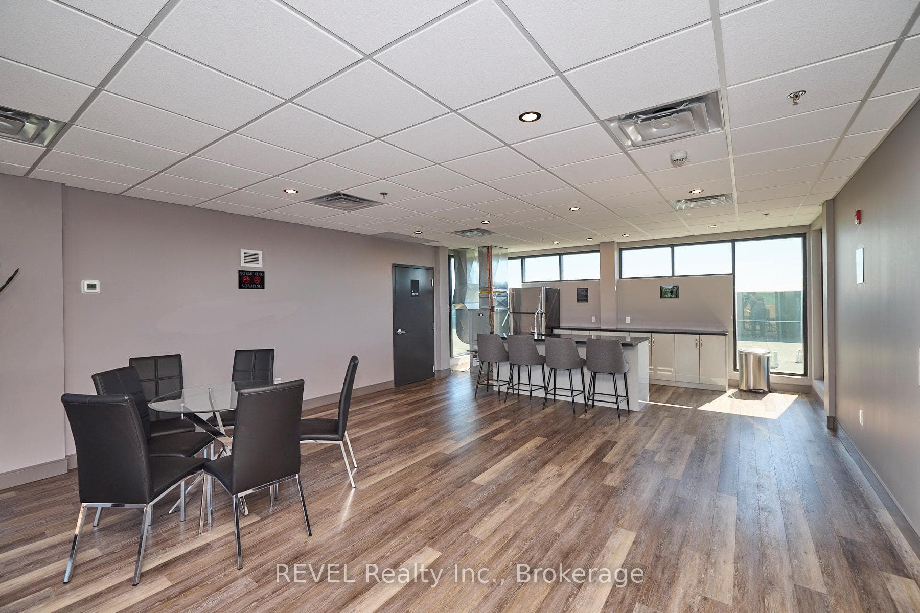 300B FOURTH Avenue Unit 207 photo 21
