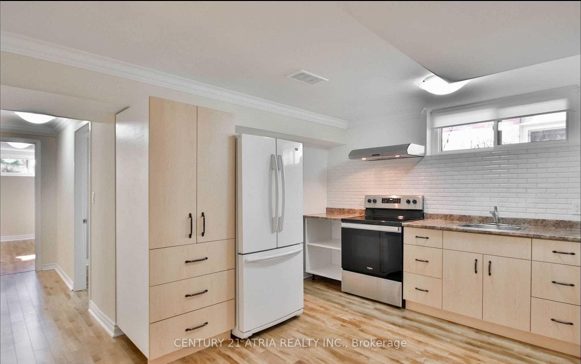 243 Harrygan Crescent photo 4