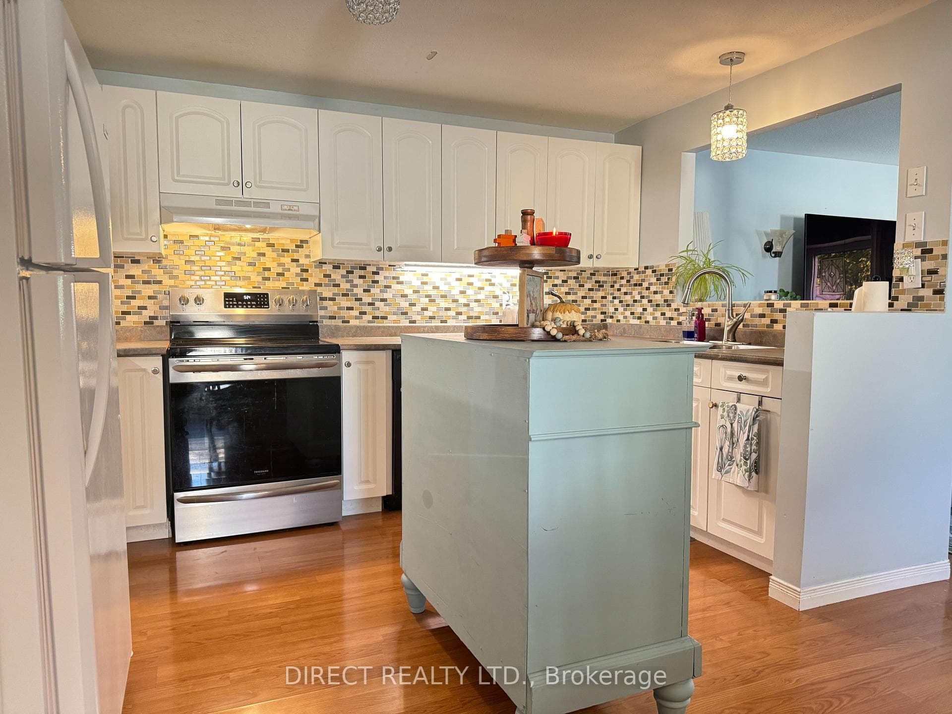 11 Finch Lane photo 7