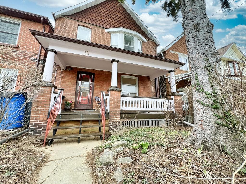 35 Muir Avenue