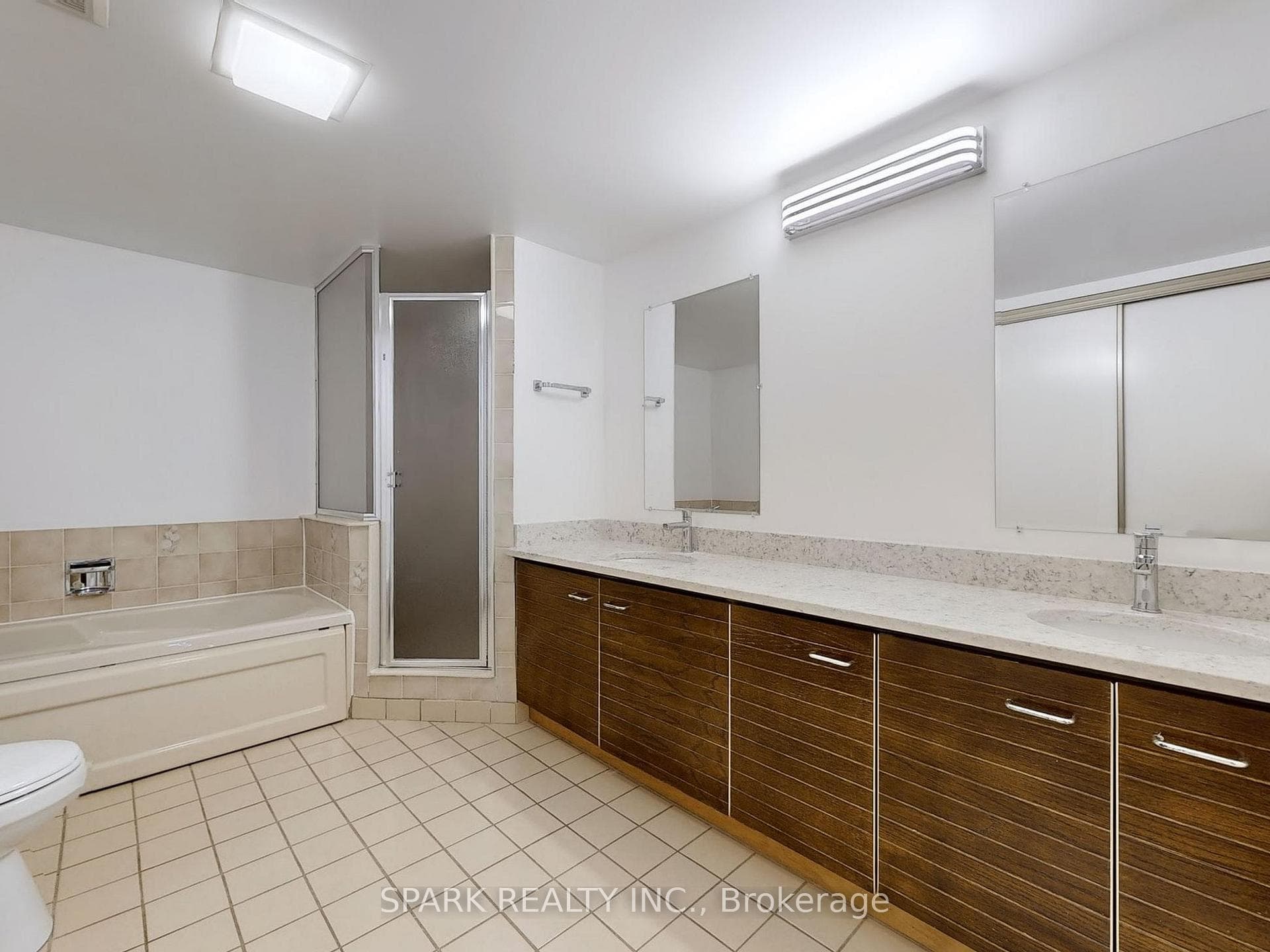 55 Austin Drive Unit 607 photo 18
