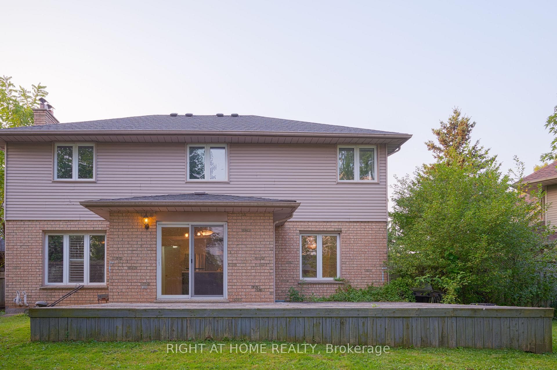 75 MASONVILLE Crescent photo 34